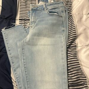 Old Navy Light Blue Ankle Jeans